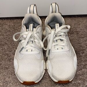 Reebok Women’s Zig Dynamica Adventure Sneaker